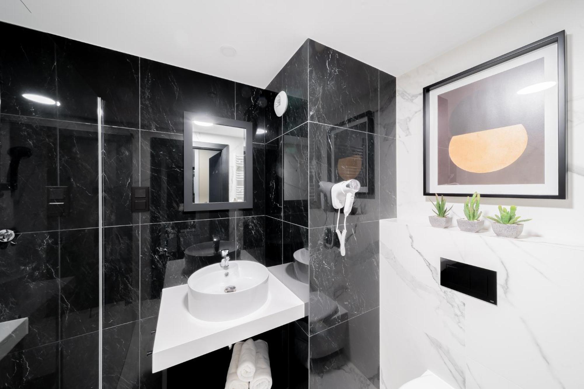 Lulu Apartments - Rosa - Studio Hotelowe Z Klimatyzacja I Konsola Ps4 - Solny Resort Kolobrzeg Dış mekan fotoğraf