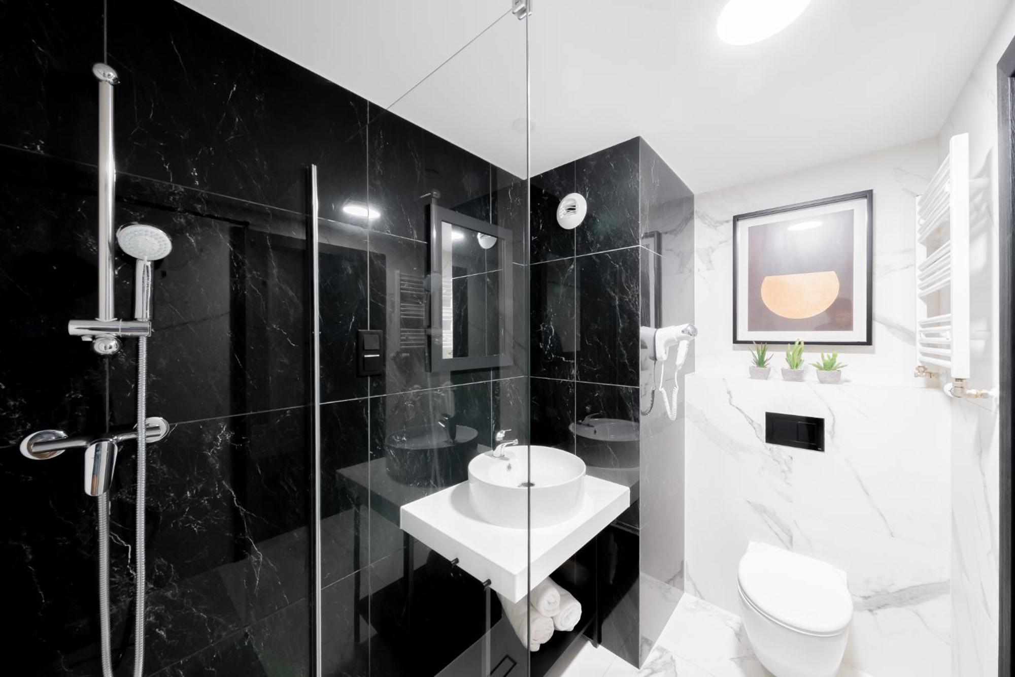 Lulu Apartments - Rosa - Studio Hotelowe Z Klimatyzacja I Konsola Ps4 - Solny Resort Kolobrzeg Dış mekan fotoğraf